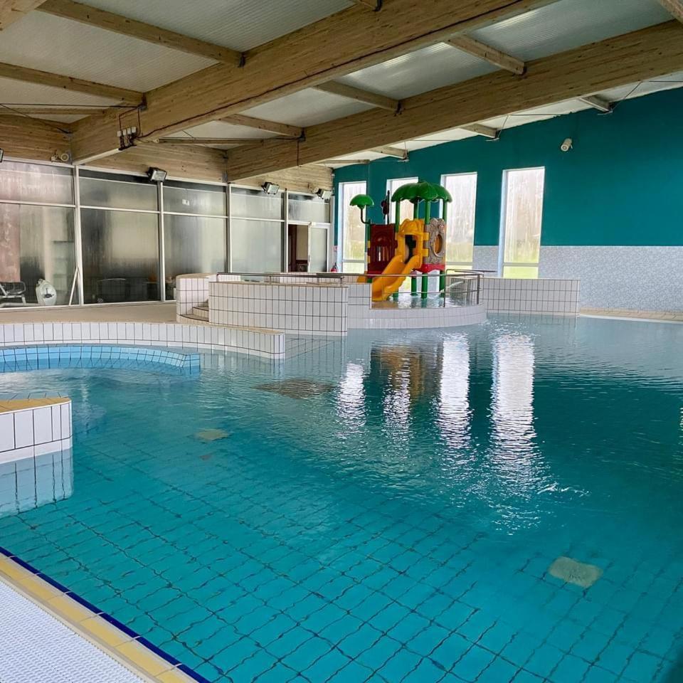 Cottage Chaleureux Dans Domaine Prive Signy-le-Petit Exteriér fotografie
