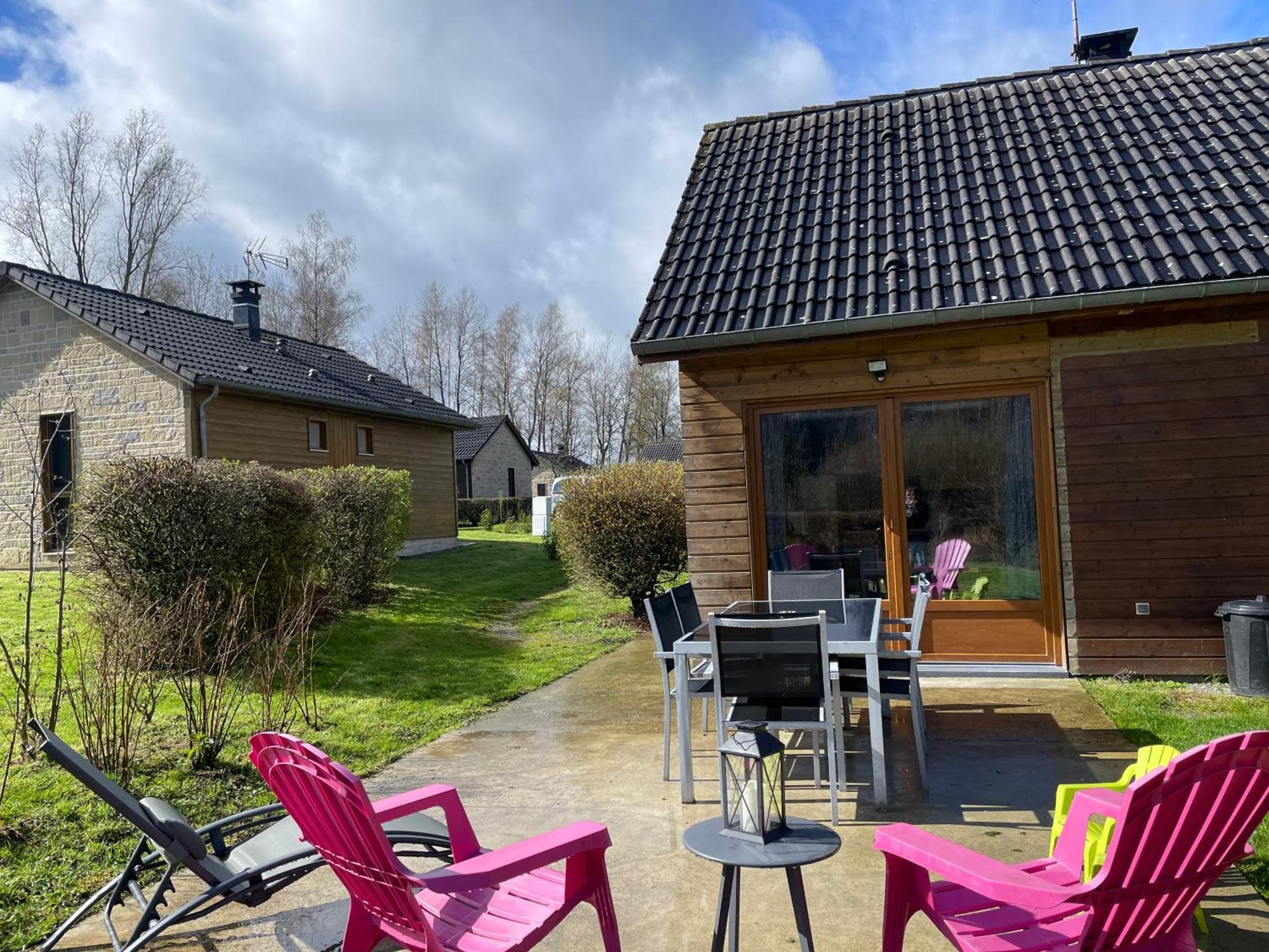 Cottage Chaleureux Dans Domaine Prive Signy-le-Petit Exteriér fotografie